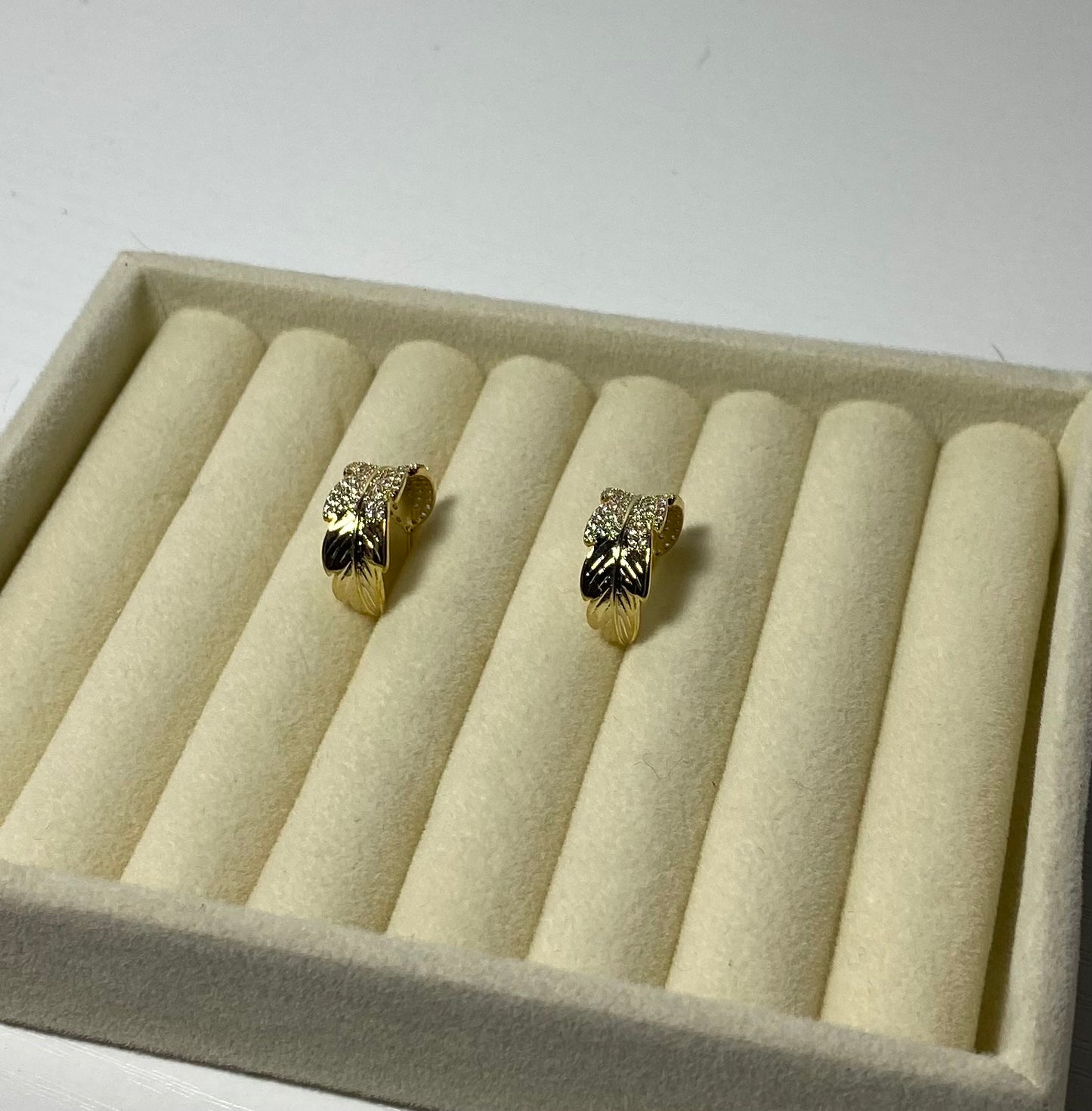 Leafe earrings