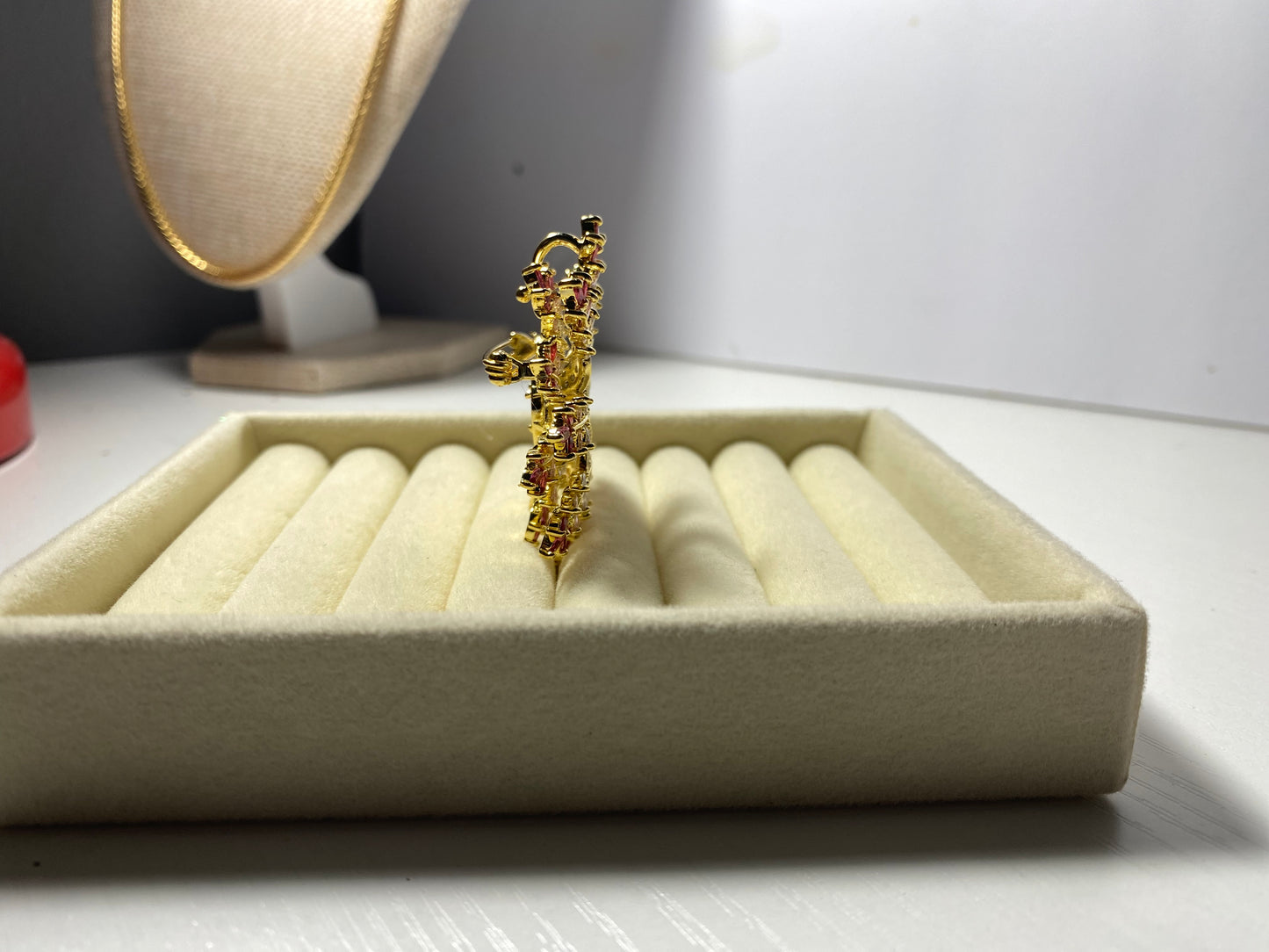 Flower brooch