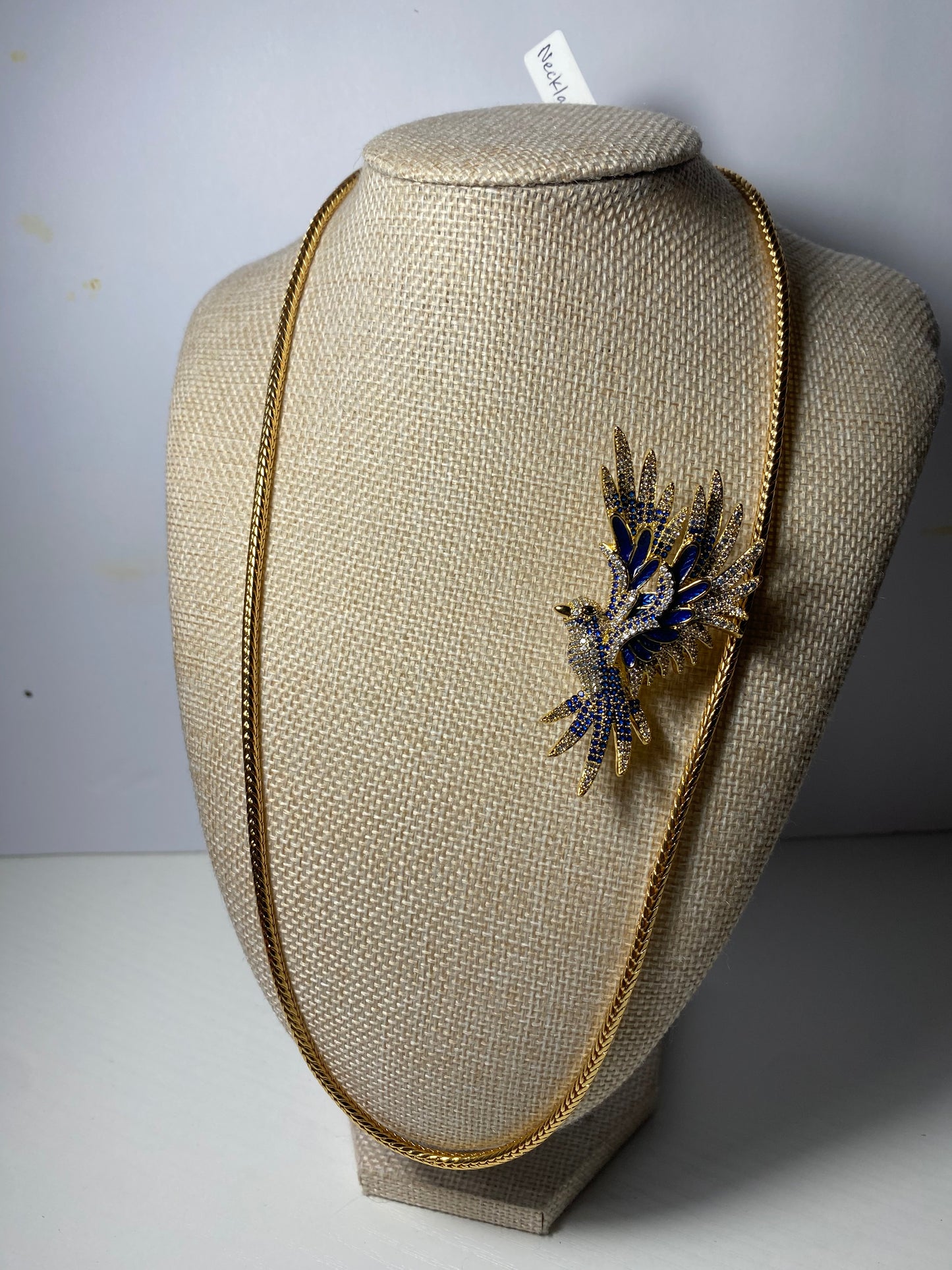 Birdie brooch